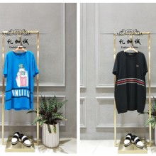  昆明市官渡區彩蝶谷民族服飾店 主營 服裝 服飾 工藝品 進