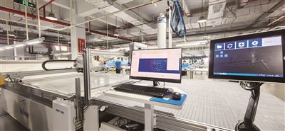 智能工廠生產忙