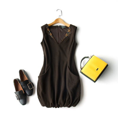 服裝拍攝全攻略 靜物、平鋪、掛拍與模特展示技巧