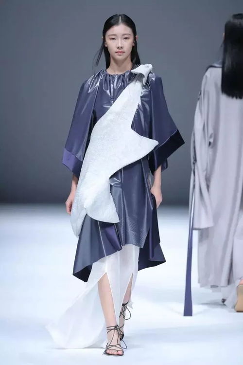 當(dāng)傳統(tǒng)遇見(jiàn)未來(lái) 傳統(tǒng)色彩與工藝在現(xiàn)代服裝設(shè)計(jì)中的創(chuàng)新應(yīng)用